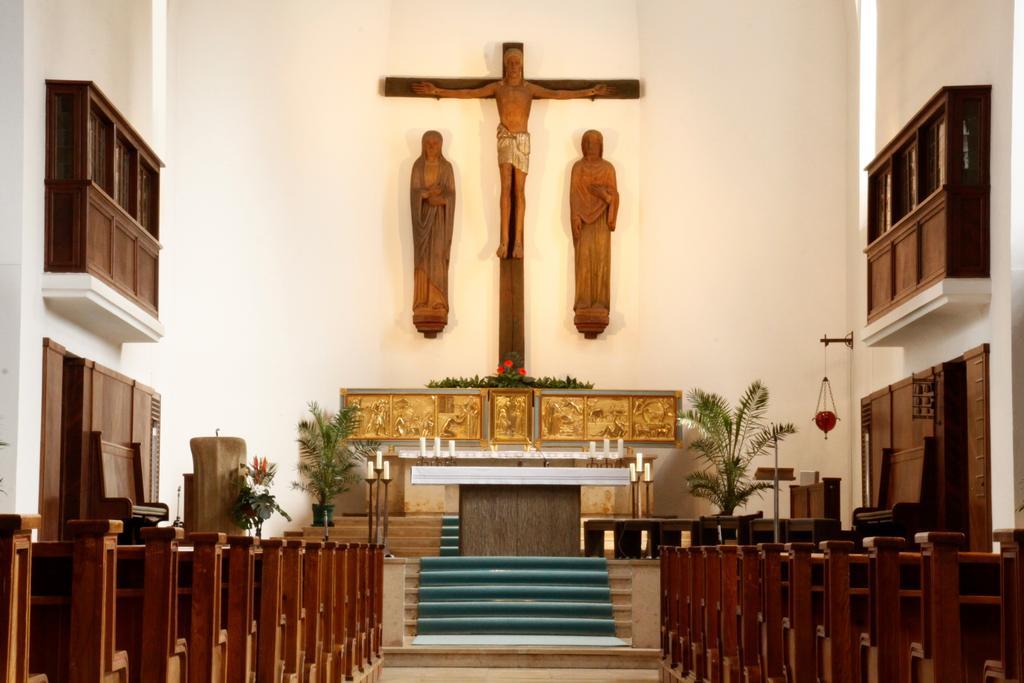 Kloster St. Josef Neumarkt in der Oberpfalz Extérieur photo