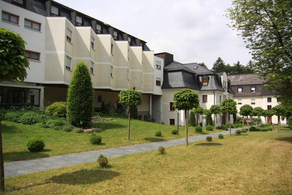 Kloster St. Josef Neumarkt in der Oberpfalz Extérieur photo