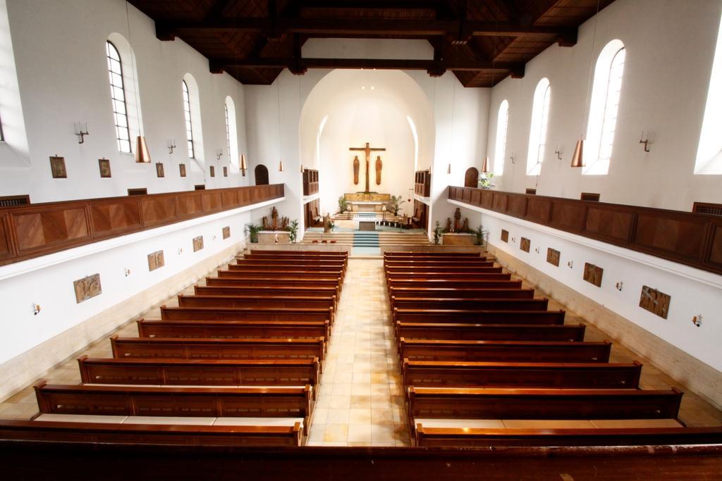 Kloster St. Josef Neumarkt in der Oberpfalz Extérieur photo